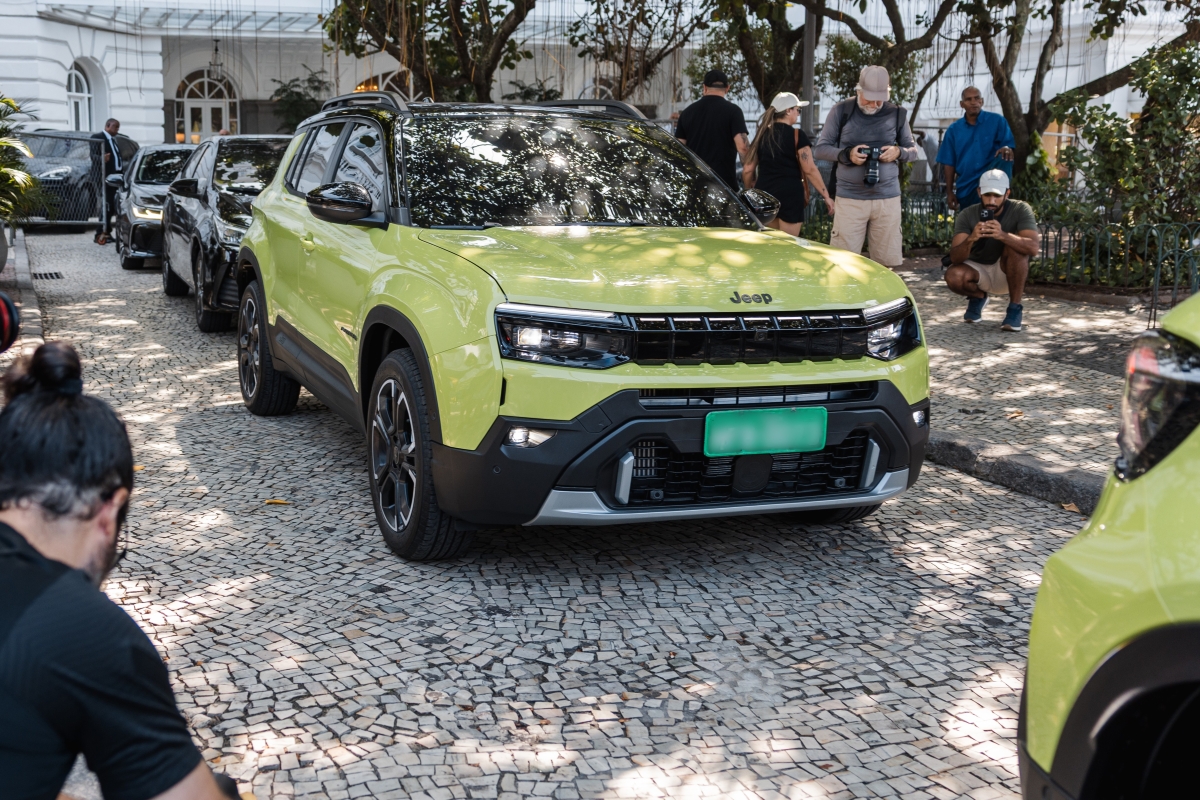 Jeep revela design renovado do Avenger nacional