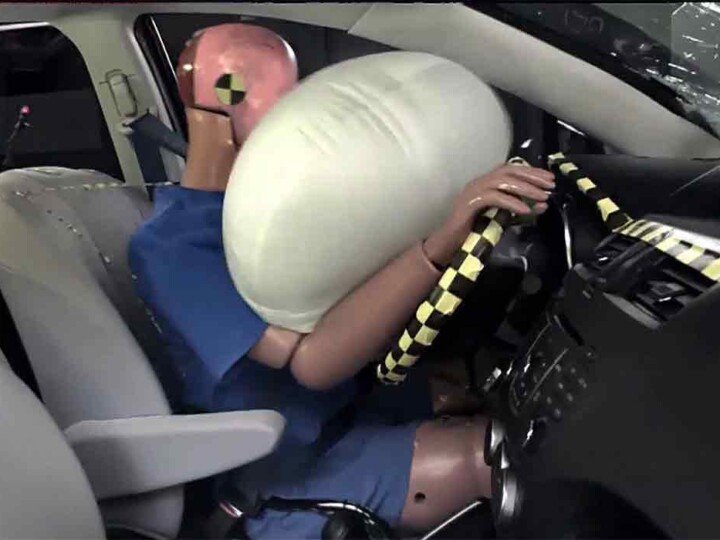 Airbags falsos em carros recuperados causam dezenas de mortes nos EUA