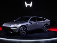 Honda Civic de nova geração é antecipado em conceito ousado