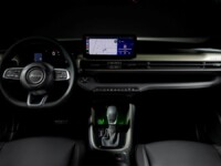 Jeep revela interior do Avenger que chega em breve; confira