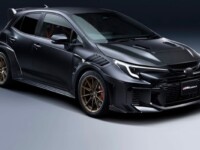 Toyota GRMN Corolla surge como variante mais extrema do hatch