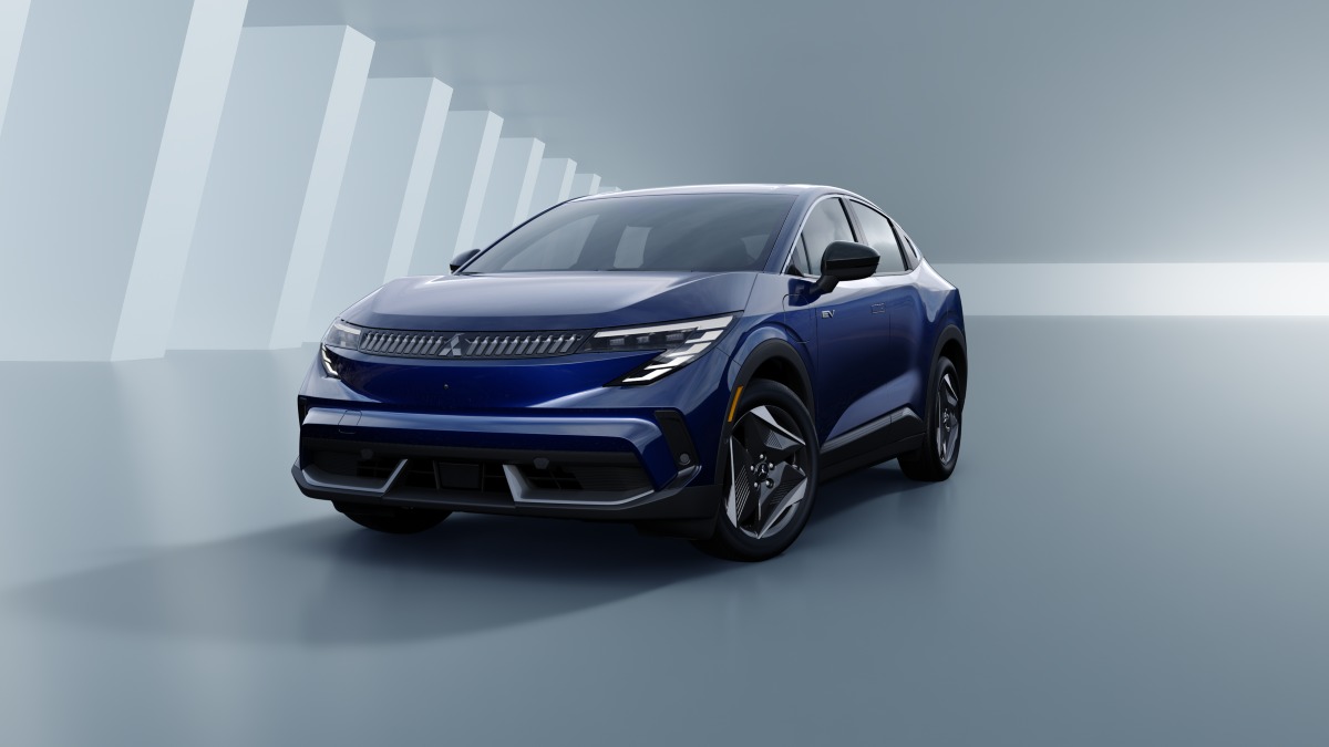 Nova troca de roupa: Mitsubishi Eclipse chega aos EUA em corpo de Nissan elétrico