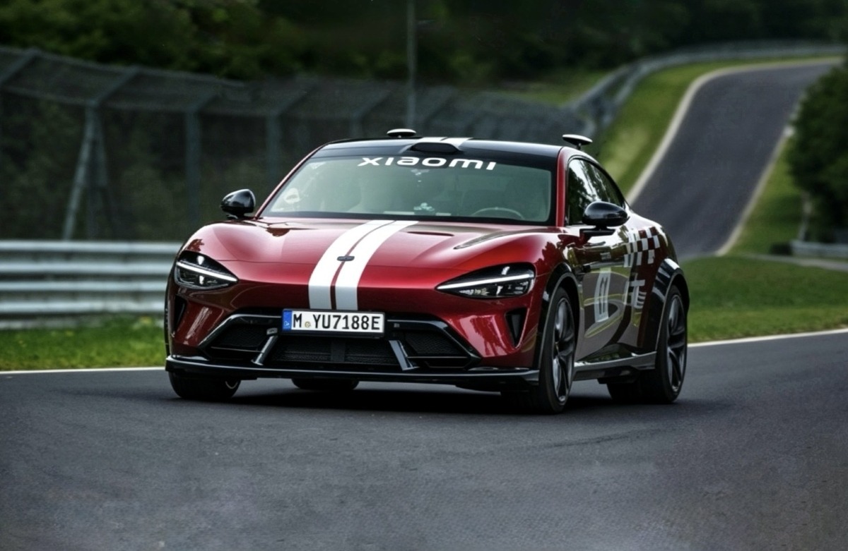 Chineses à frente: Xiaomi EV completa primeira volta autônoma de Nürburgring