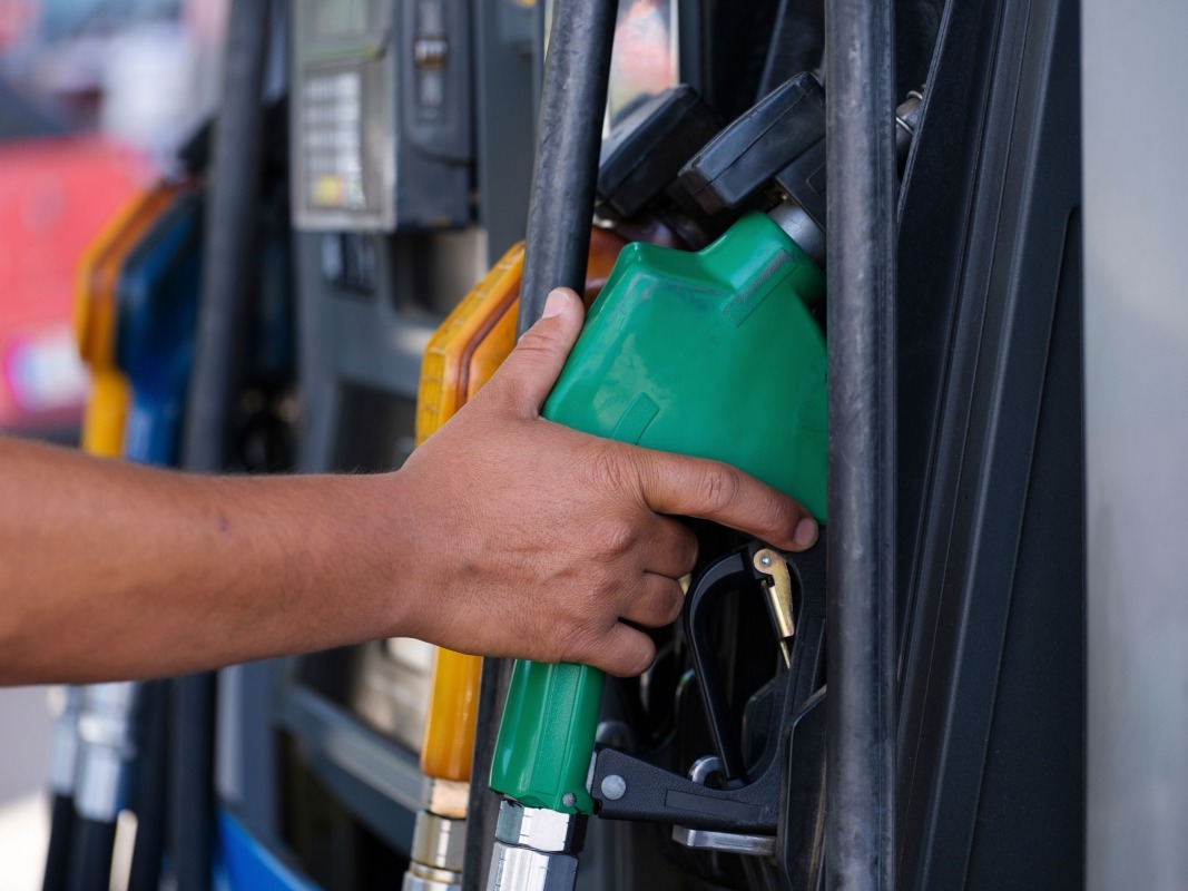 Diesel terá desconto de R$ 1,12 por litro até dezembro, define governo