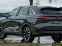 CAOA Changan reduz preço de CS75 em R$ 20 mil em ação comemorativa