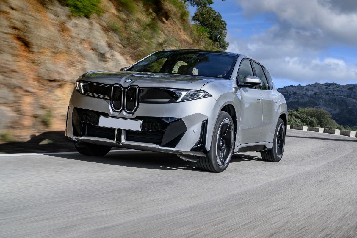 BMW iX3 chegará às lojas com a maior autonomia elétrica do Brasil pelo Inmetro