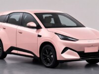 BYD confirma nova geração do Dolphin Mini no Brasil para brigar com Geely EX2
