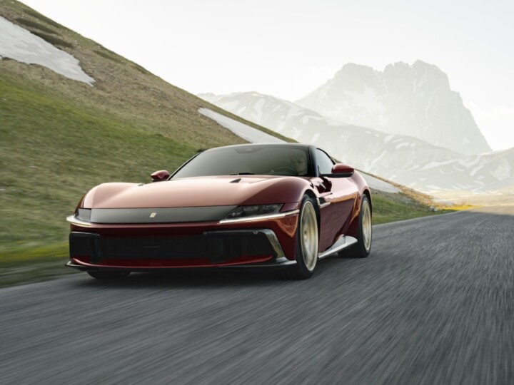 Fake? Ferrari 12Cillindri ganha câmbio que reproduz experiência manual, mas não é