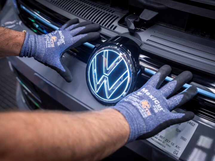 Volkswagen avalia elevar para 100 mil o total de demissões na Europa