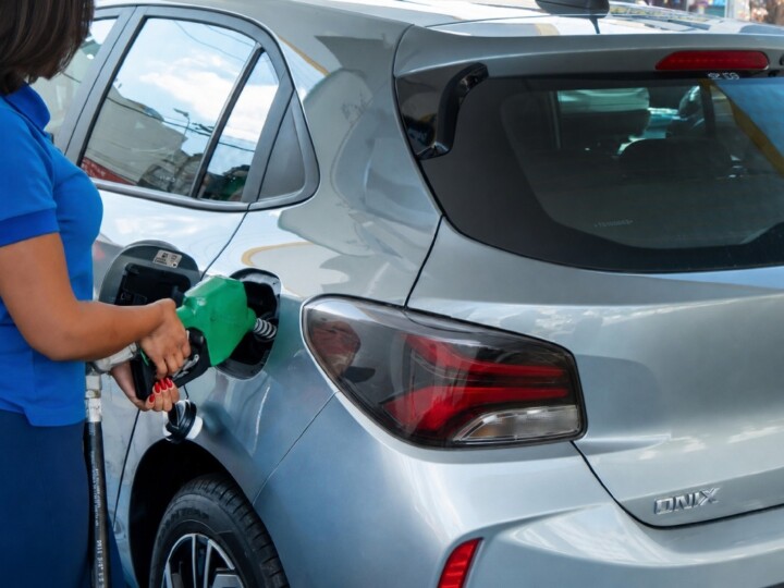 Gasolina E32 chega aos postos: por que o Brasil adiciona etanol ao combustível?