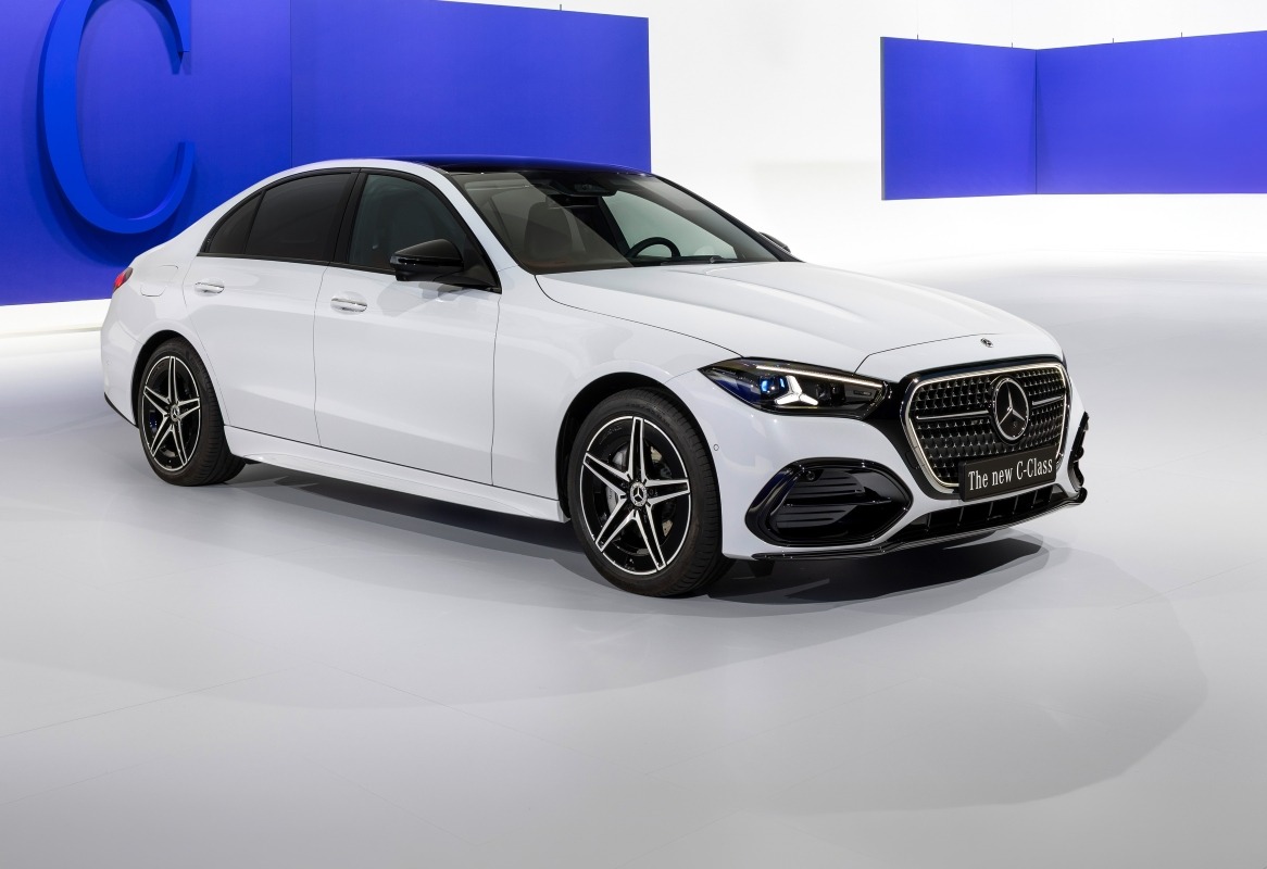 Mercedes-Benz revela novo visual para o Classe C