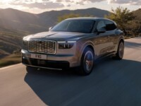 Bentley Torcal surge como primeiro elétrico da marca com 888 cv