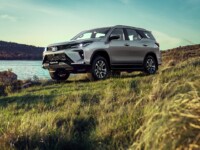 Aviso aos chineses? Toyota vai diminuir o preço da SW4 em R$ 57 mil