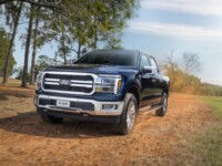 Ford F-150 é chamada para recall por risco de vazamento de combustível e incêndio