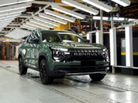 Renault inicia produção da Niagara, que chega ao Brasil em novembro